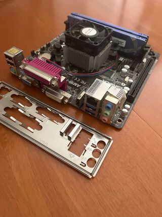 Placa base AM3+ 8GB RAM