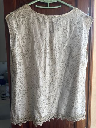 Blusa beige estampada