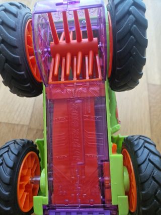 Coche monstruo de los superzings