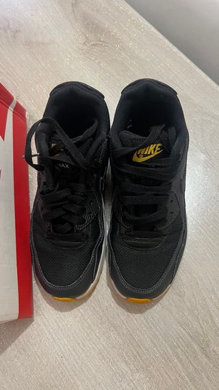 NIKE AIR JORDAN 200E - US 12 (48)