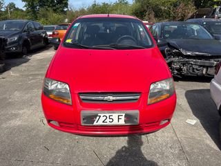 Chevrolet Aveo rojo despiece 