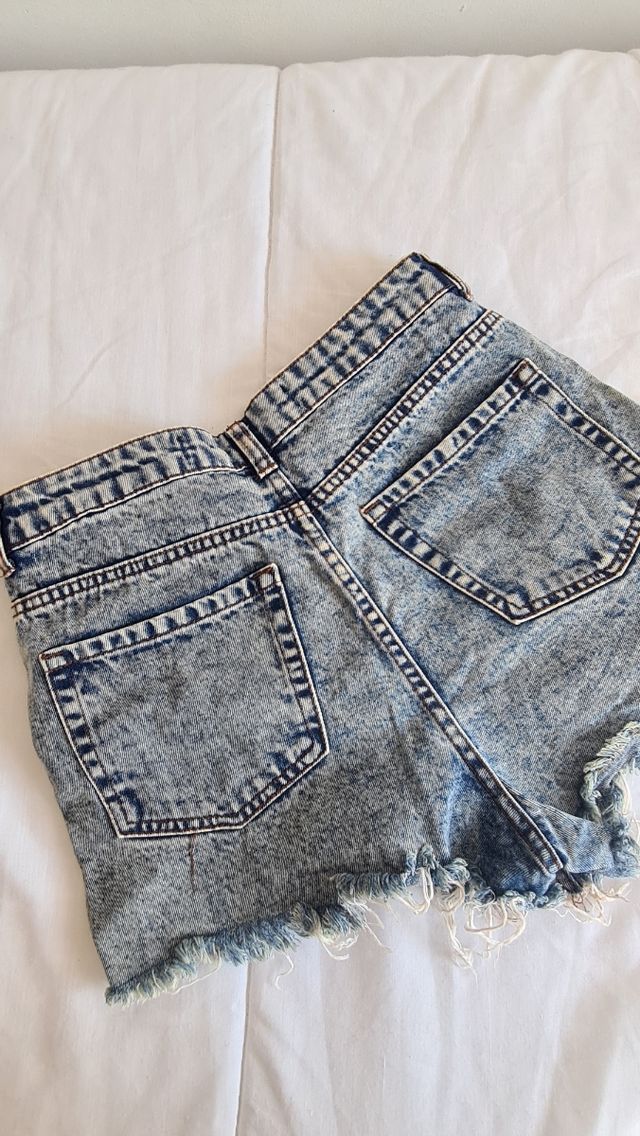 Shorts Stradivarius rotos azules