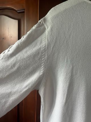 Maglia bianca con lacci