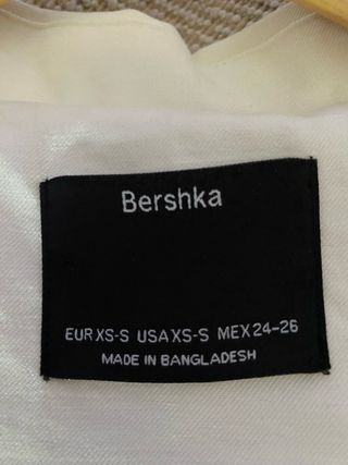 Chaqueta Bershka blanca verano