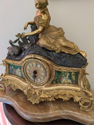 Reloj bronce y mármol estilo francés