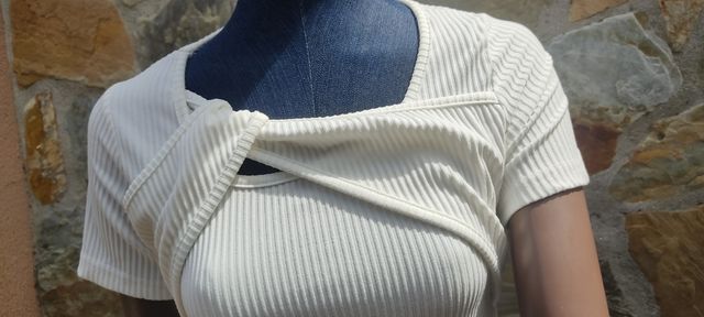 Top asimmetrico bianco