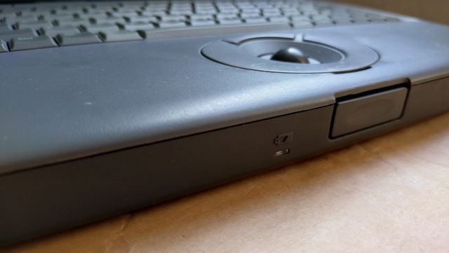 Portátil Digital HiNote CS433 NO FUNCIONA