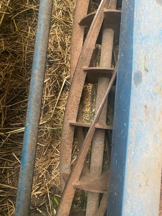 Cortacésped helicoidal antiguo