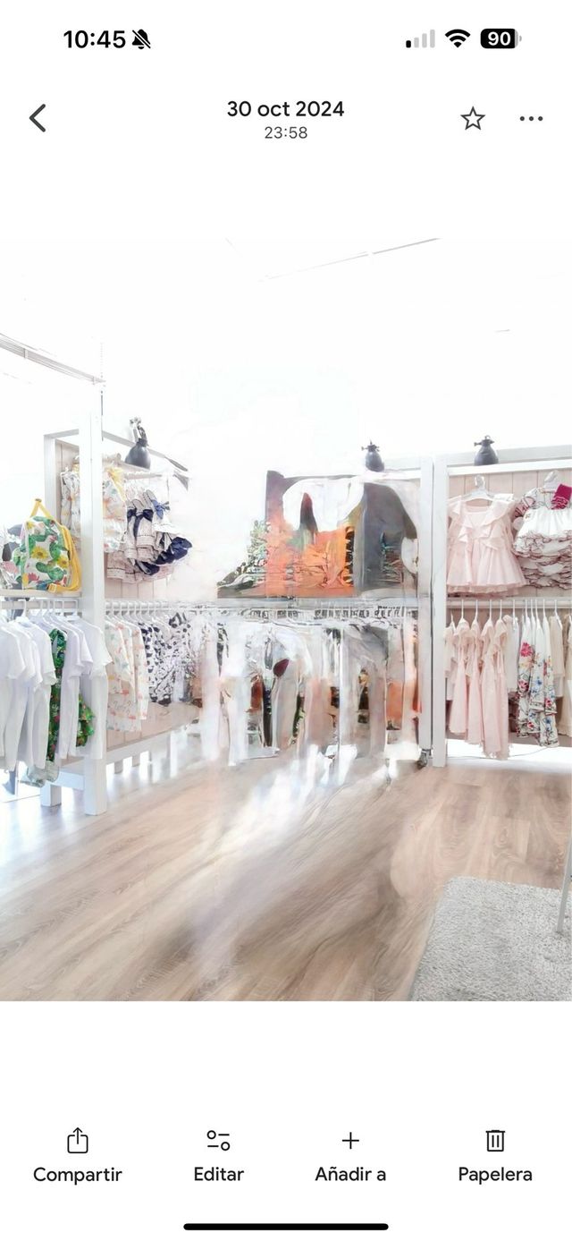 Mobiliario tienda ropa - Madera y metal