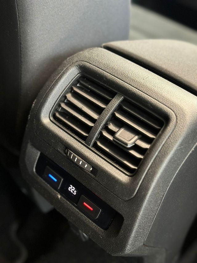 Volkswagen Touran 2.0Tdi 116cv DSG 