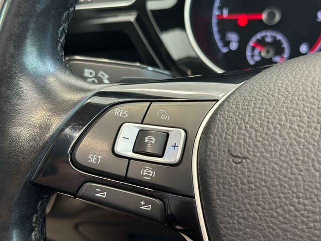 Volkswagen Touran 2.0Tdi 116cv DSG 