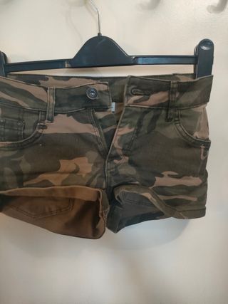 Shorts camuflaje Clockhouse talla 34