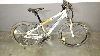 Bicicleta 24" montaña
