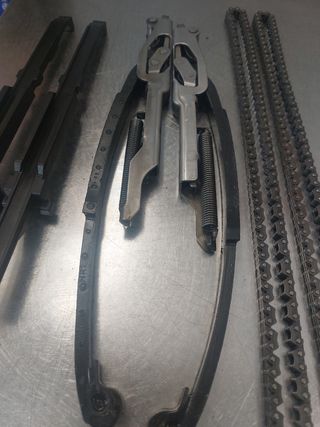 Cadenas y tensores distribución Honda Deauville