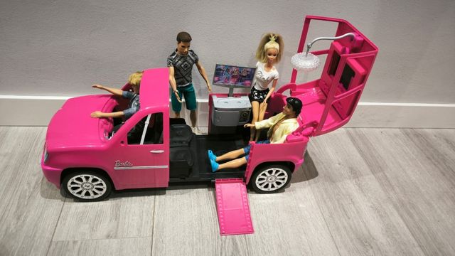 L'armadio e l'auto di Barby