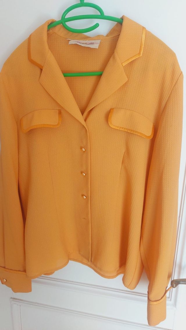 Camisa mostaza Vintage años 70 T38. 100% poliéster