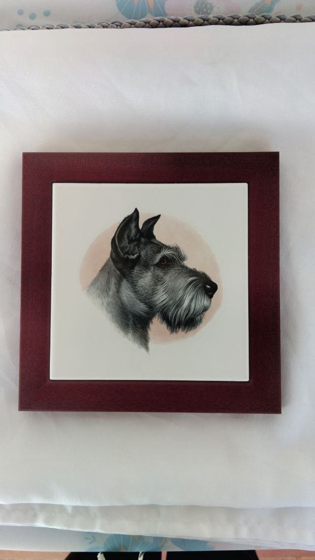 Base para pratos quentes em madeira e azulejo