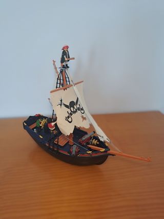 Barco pirata + Maletín de Playmobil