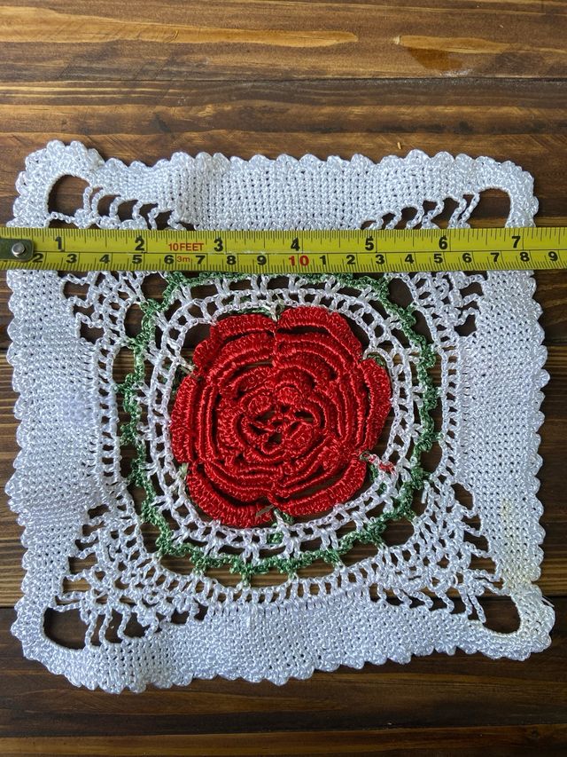 Centro tavola uncinetto rosa