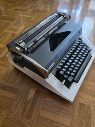 Máquina escribir Olympia