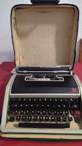 Olivetti Lettera DL Máquina de Escribir