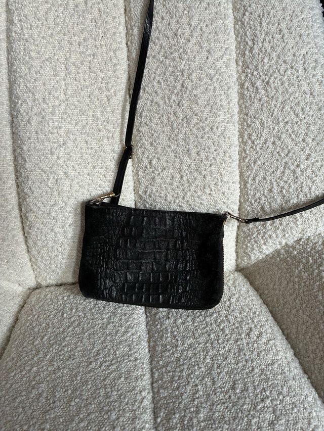 Bolso bandolera negro piel