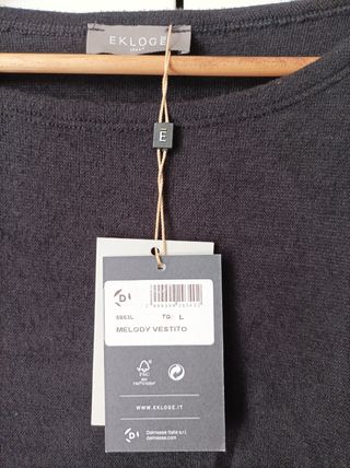 Vestito nero con mezza manica in pizzo