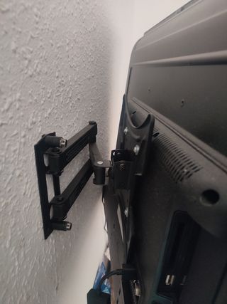 TV Daewoo 40" Full HD+soporte pared+mando smart TV