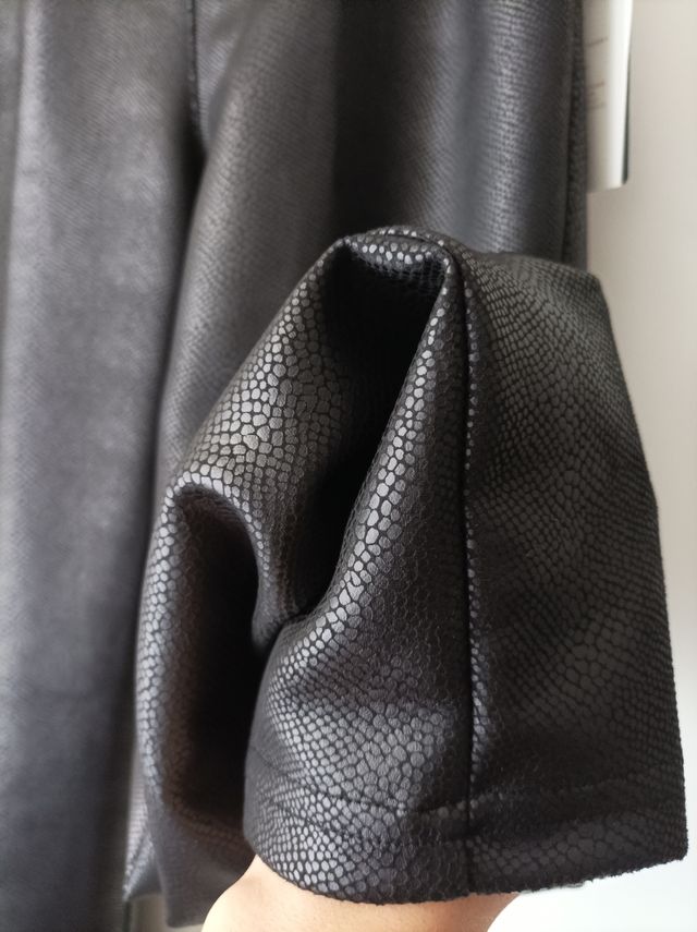 Pantaloni nero ecopelle donna