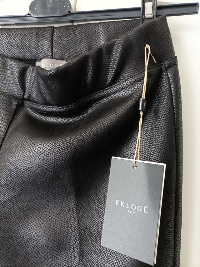 Pantaloni nero ecopelle donna