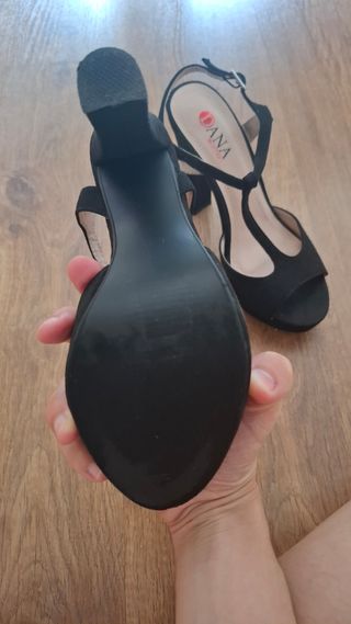 Sandalias tacón negras