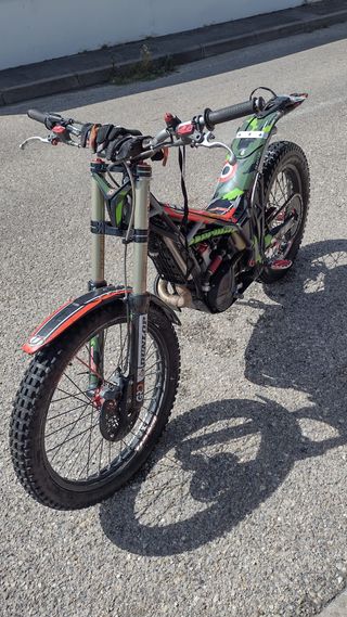 Vertigo R2 300cc - 2020. Matriculada