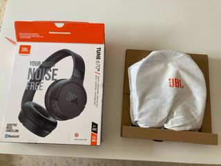 Auriculares JBL Tune 670NC