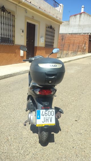 Peugeot Tweet 125cc - Scooter