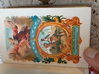 Antiguo libro religioso.