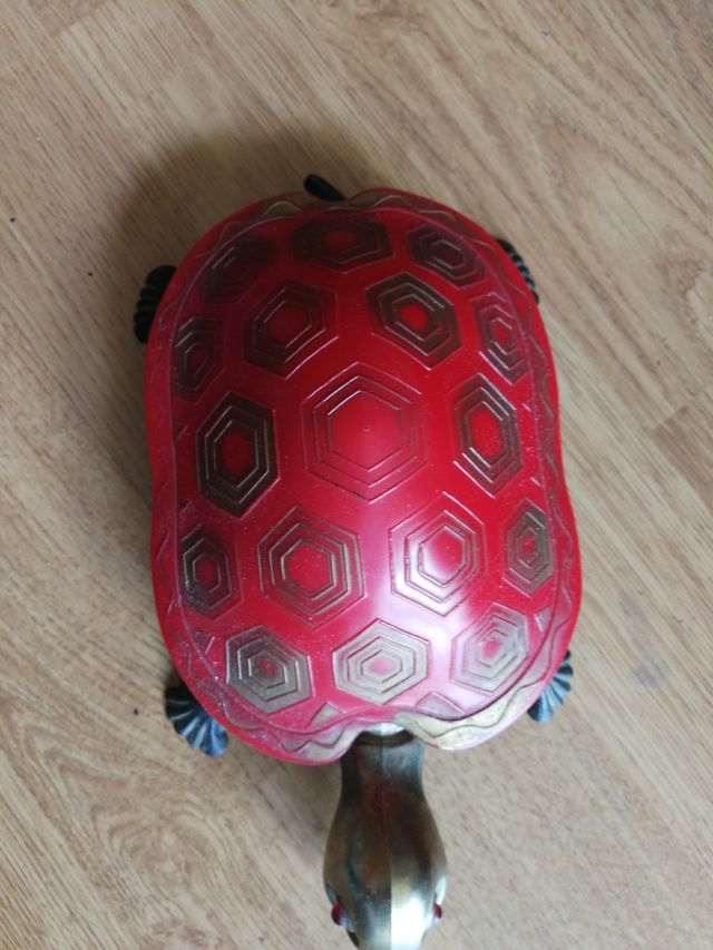 Radio a transistor degli anni '80. Tartaruga