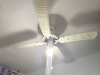 Ventilador techo blanco - metal y madera