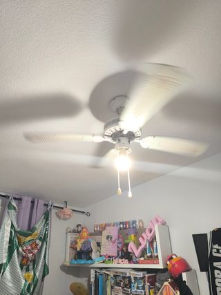 Ventilador techo blanco - metal y madera