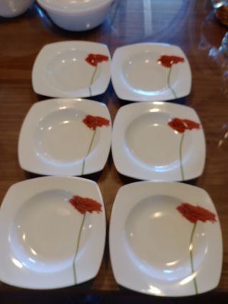 6 Platos hondos diseño clavel