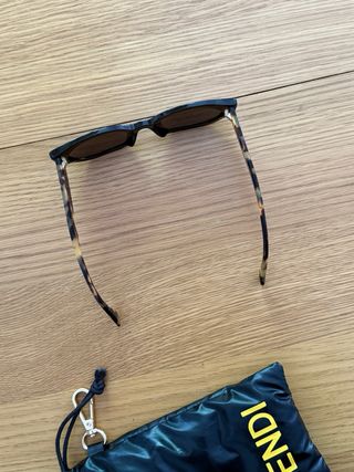 Gafas de Sol - FENDI Roma - marrón y negro