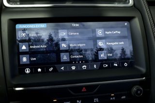 Jaguar E-Pace   2.0D 110kW RDynamic 4WD