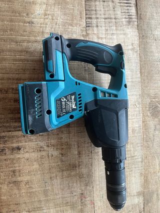Makita: Sierra Sable + Martillo 
escucho ofertas 