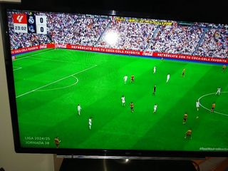 SMART TV Grundig 32" negra