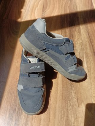 Zapatos Geox niño -talla 35