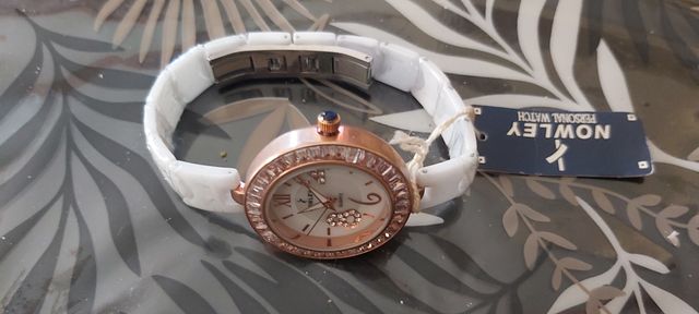 Reloj NOWLEY mujer blanco-oro