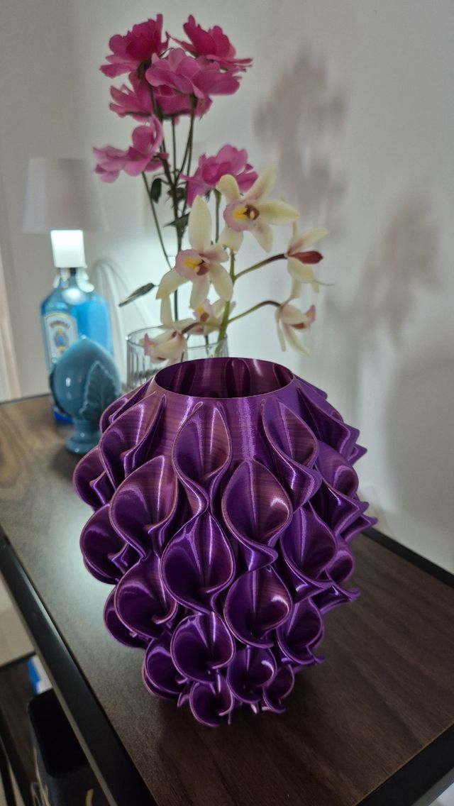 2 vasi design floreale