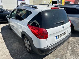 Peugeot 207 SW 2011