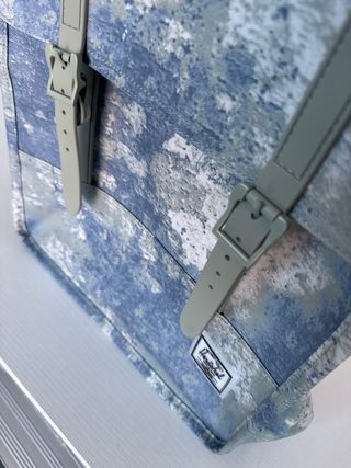 Mochila Herschel impermeable estampada