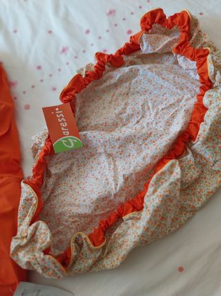 Colchoneta maxicosi bebé con capota