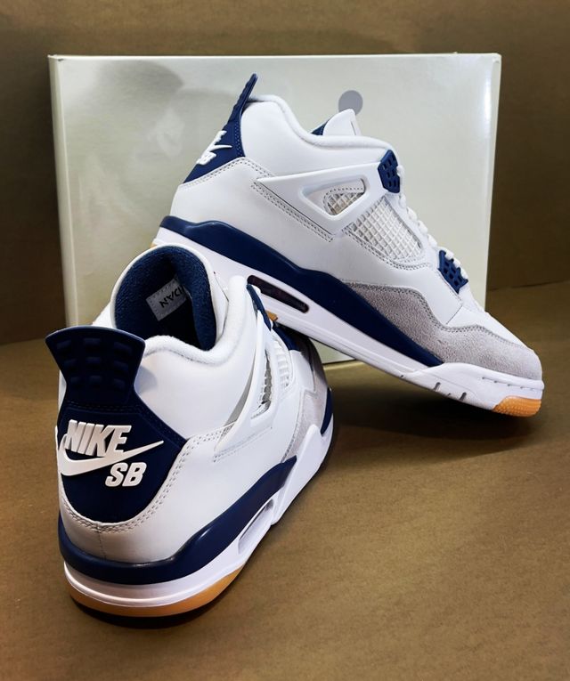 Nike SB x Air Jordan 4 "Navy"